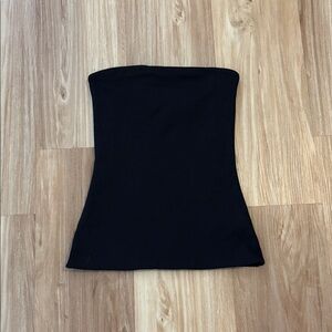 Aritzia Contour Black Top